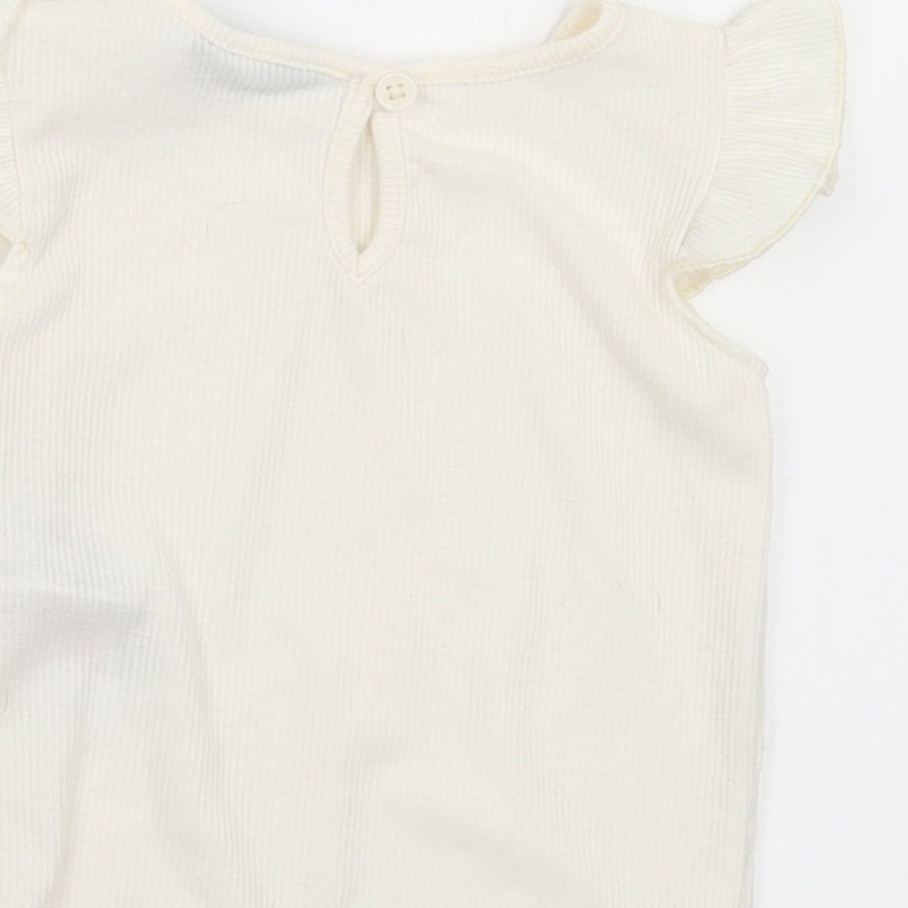 Primark Girls White  Polyester Basic T-Shirt Size 6-9 Months Round Neck