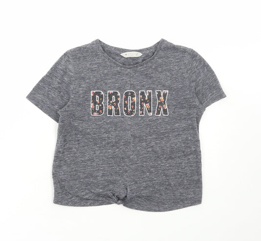 Matalan Girls Grey Floral Cotton Cropped T-Shirt Size 9 Years Round Neck Pullover - Bronx