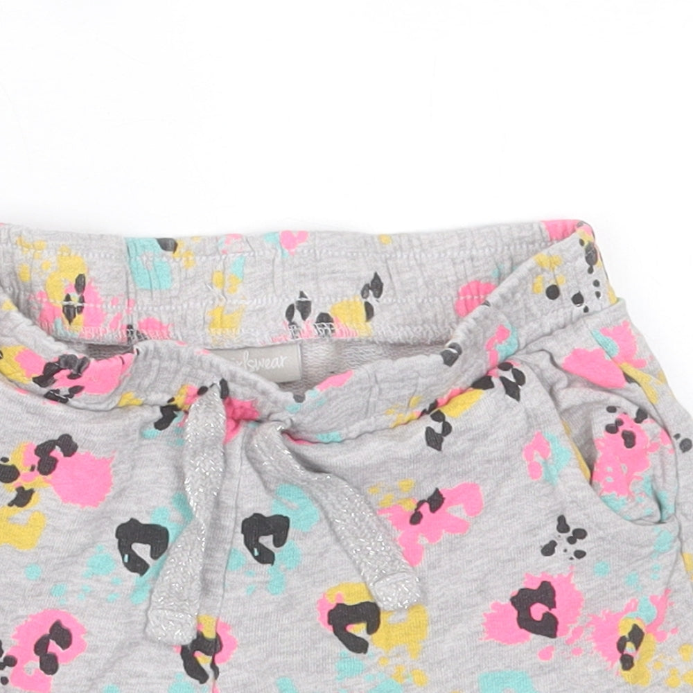 Matalan Girls Grey Geometric Cotton Sweat Shorts Size 6 Years Regular Drawstring