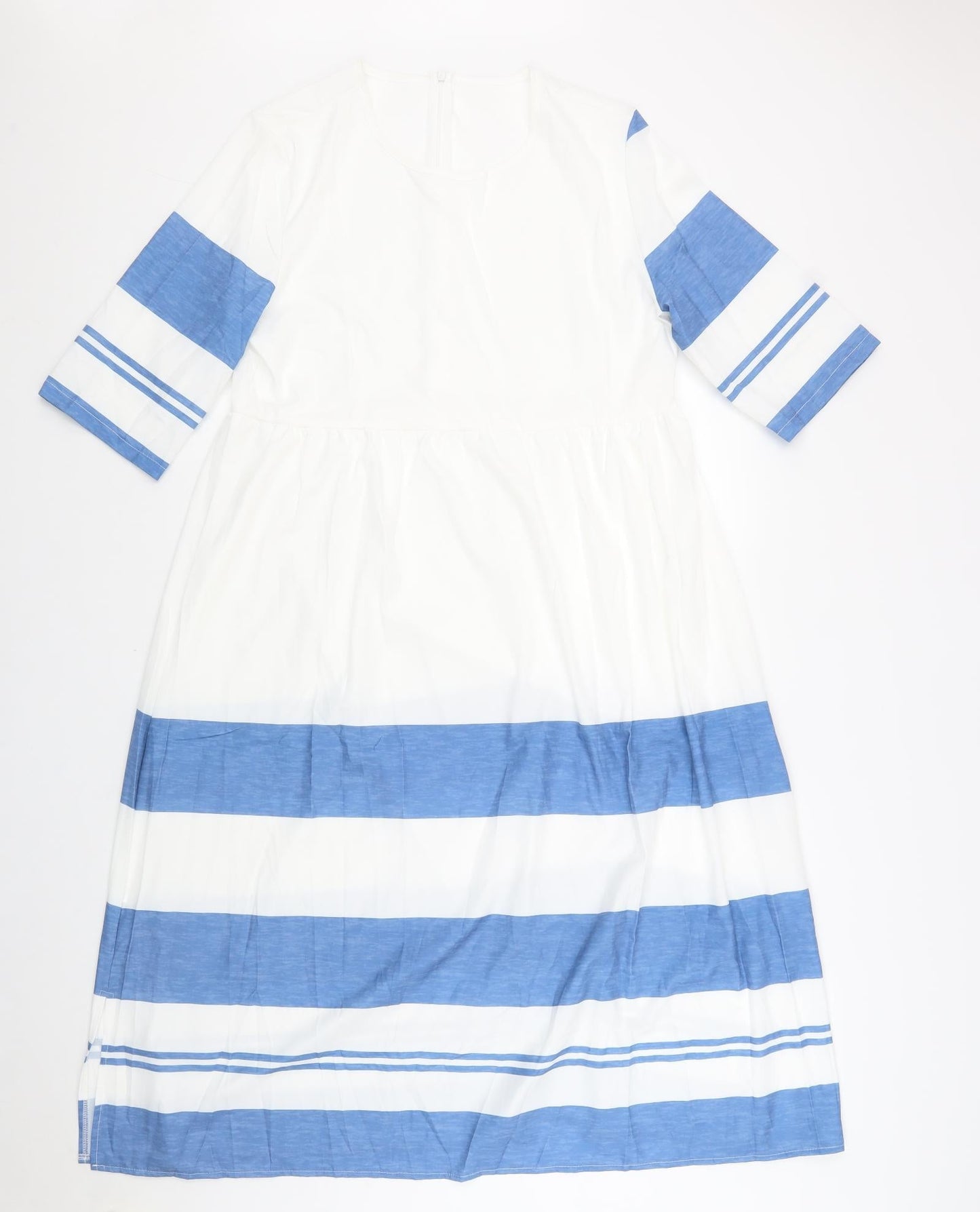 Preworn Womens White Striped Cotton A-Line Size M Round Neck Zip