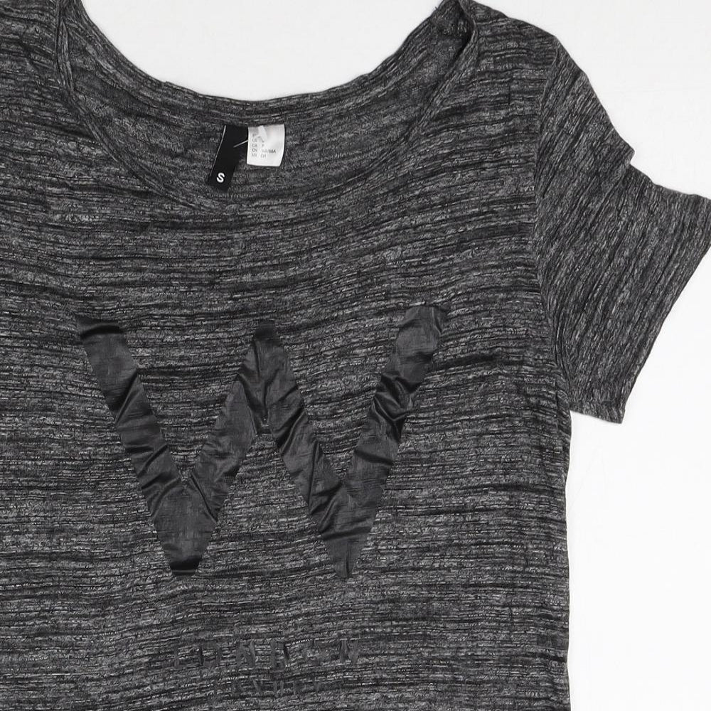 Divided Womens Grey Viscose Basic T-Shirt Size S Scoop Neck - W Initial