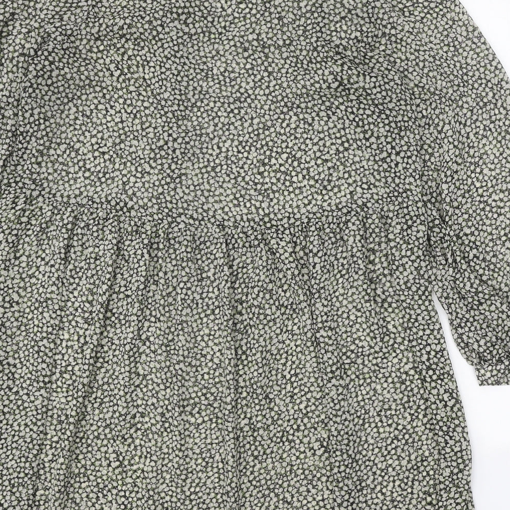 H&M Womens Green Geometric Polyester Shift Size L Round Neck Button