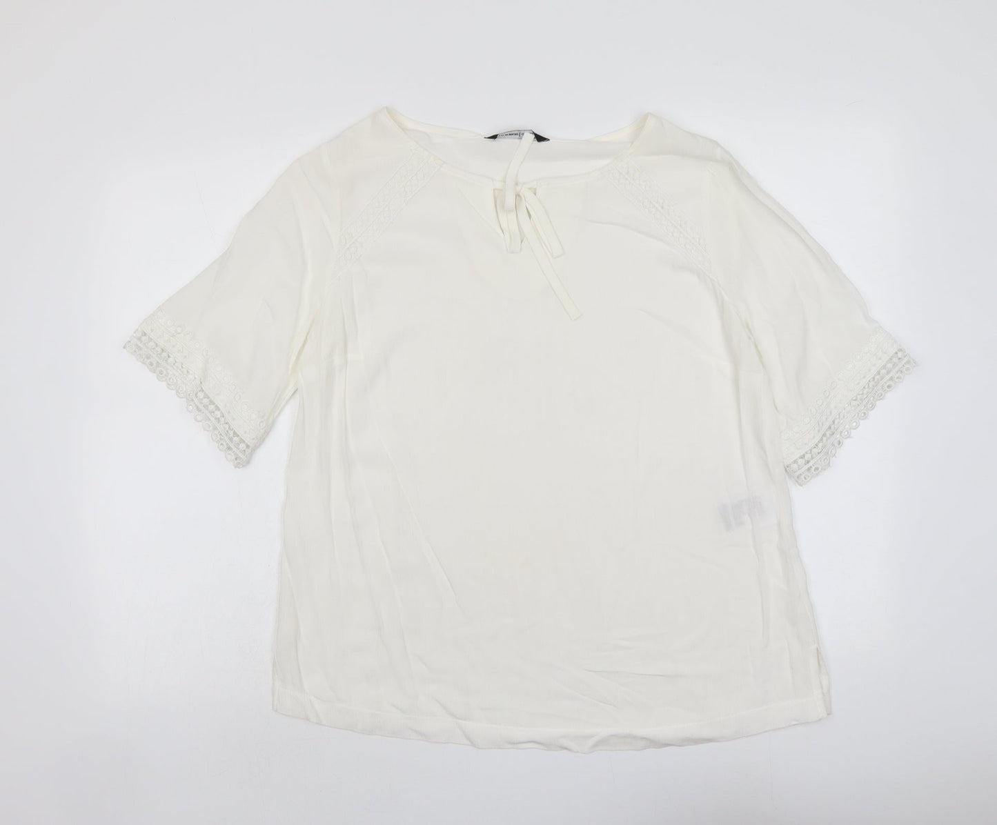 LC Waikiki Womens Ivory Viscose Basic T-Shirt Size 8 Round Neck - Lace Detail