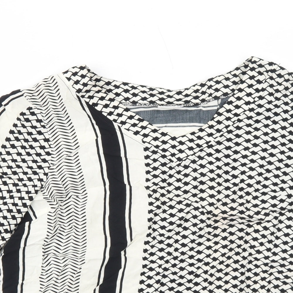 Saint Tropez Clothing Womens White Geometric Viscose Basic Blouse Size S V-Neck