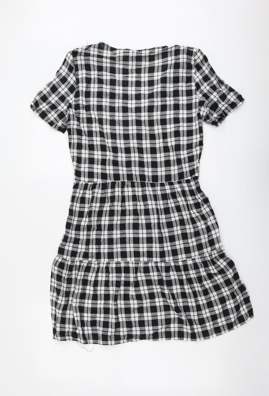 H&M Womens Black Plaid Viscose A-Line Size 6 V-Neck Button - Tiered