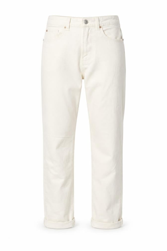 Front view of Denim & Co. women’s ivory cotton straight jeans, size UK 8, regular zip