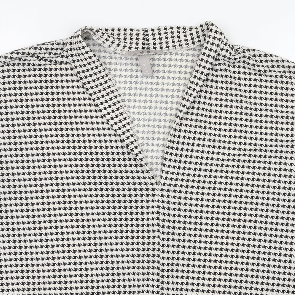 H&M Womens White Geometric Polyester Basic Blouse Size XL V-Neck