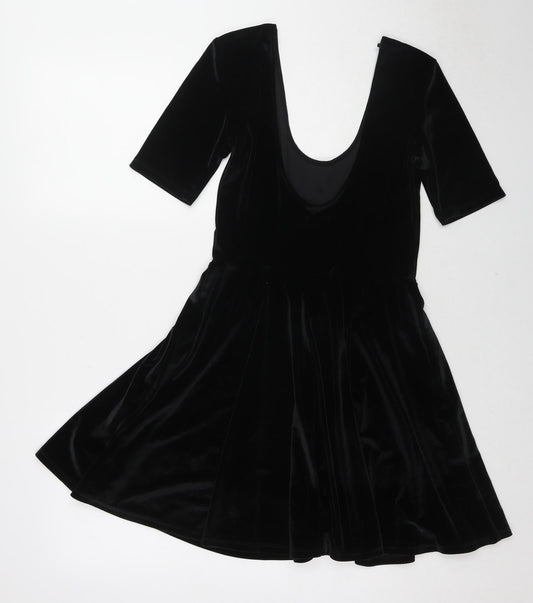 Kimchi Blue Womens Black Polyester A-Line Size M Scoop Neck Pullover