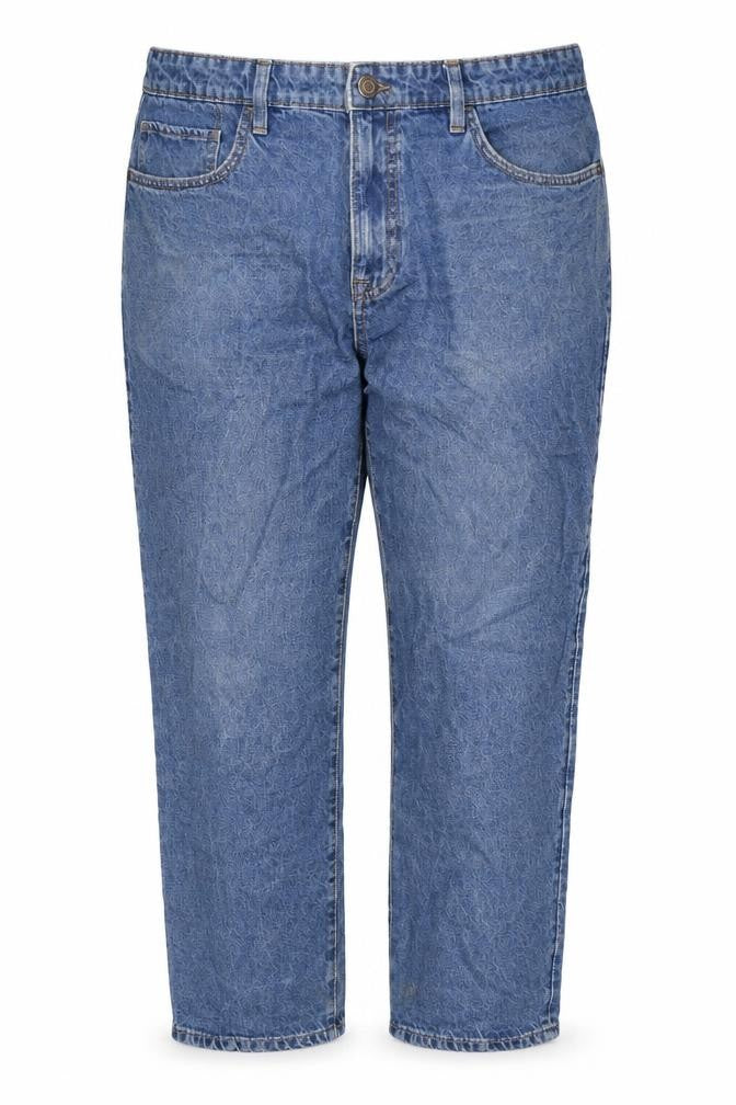 Front view of Easy women’s blue cotton cropped jeans, size UK 38, in, 30-inch leg regular zip