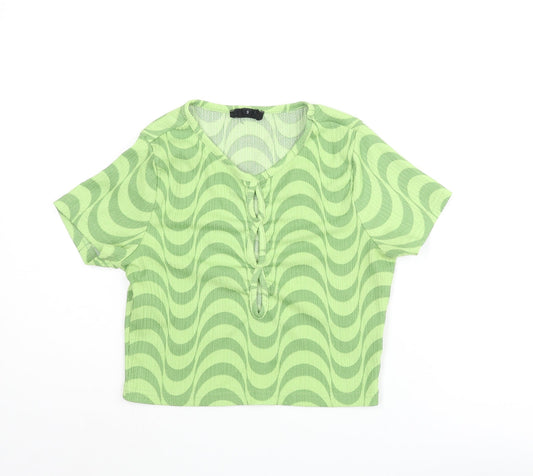 Wednesday's Girl Womens Green Geometric Polyester Cropped T-Shirt Size S Round Neck - Cut Out