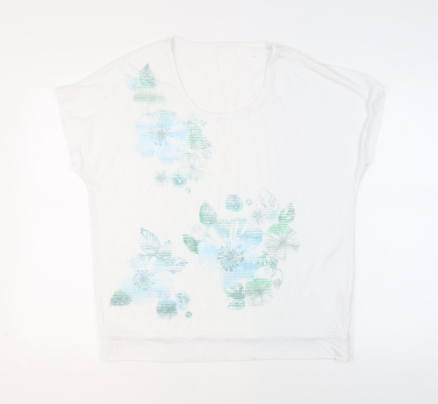Bm Women's White Floral T-Shirt Size 18