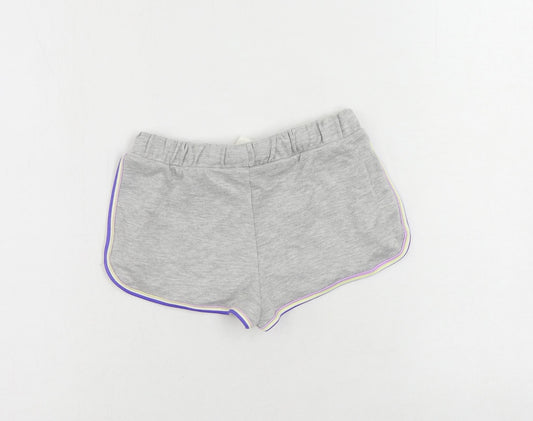 Marks and Spencer Girls Grey Cotton Sweat Shorts Size 6-7 Years Regular Drawstring - Contrasting Trim