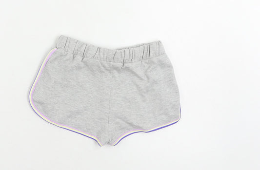 Marks and Spencer Girls Grey Cotton Sweat Shorts Size 6-7 Years Regular Drawstring - Contrasting Trim