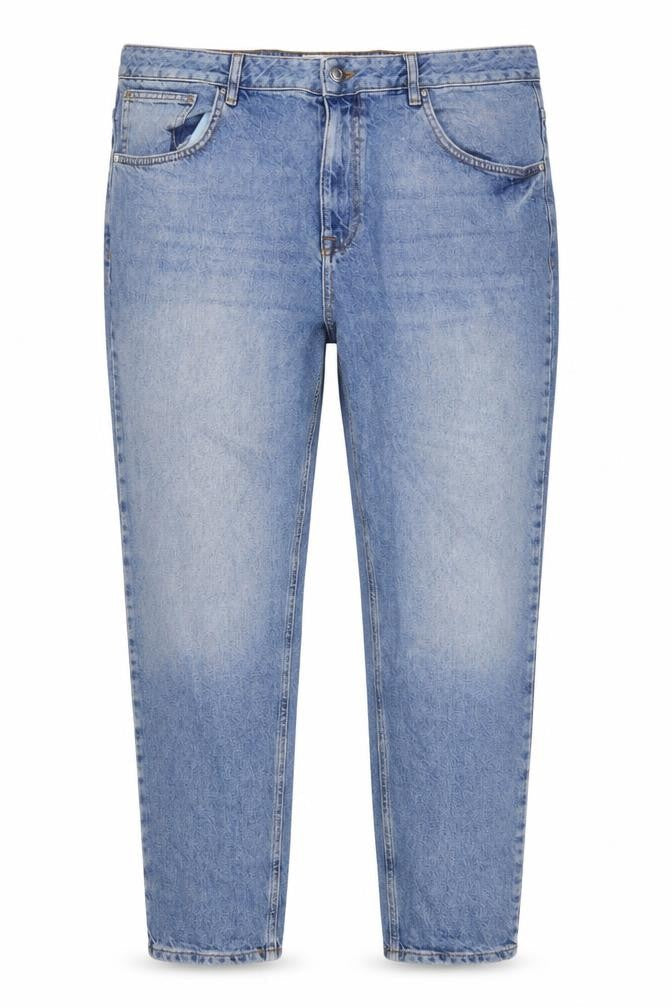 Front view of ASOS Design Women's Blue Straight Jeans W38