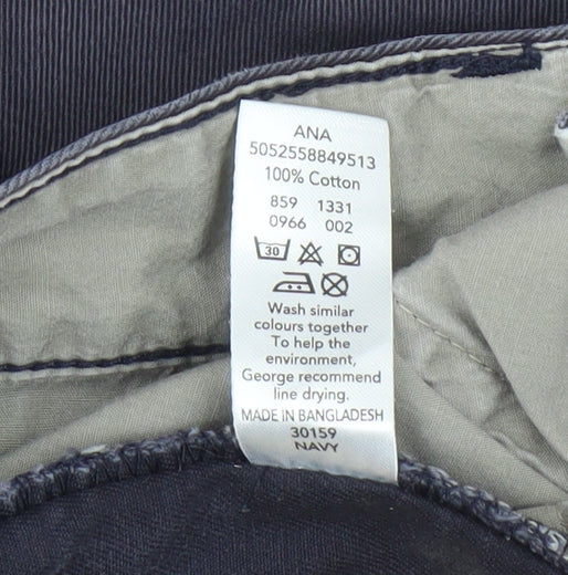 Boston Crew Men's Blue Straight Jeans Size 32