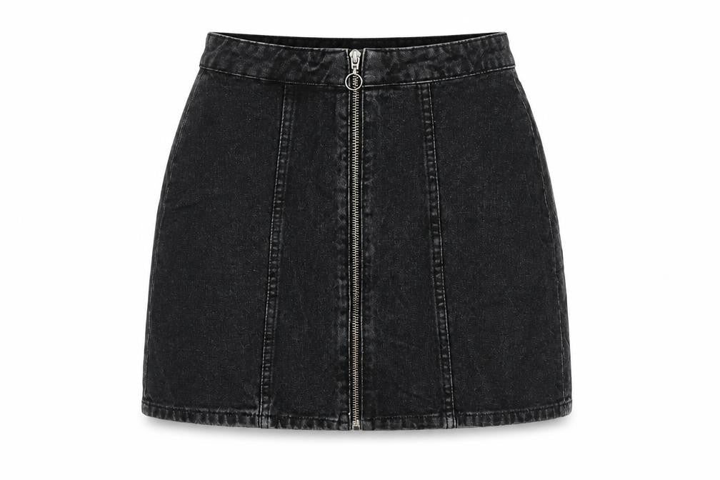 Front view of Denim & Co. women’s black cotton a-line skirt, size UK 8, zip