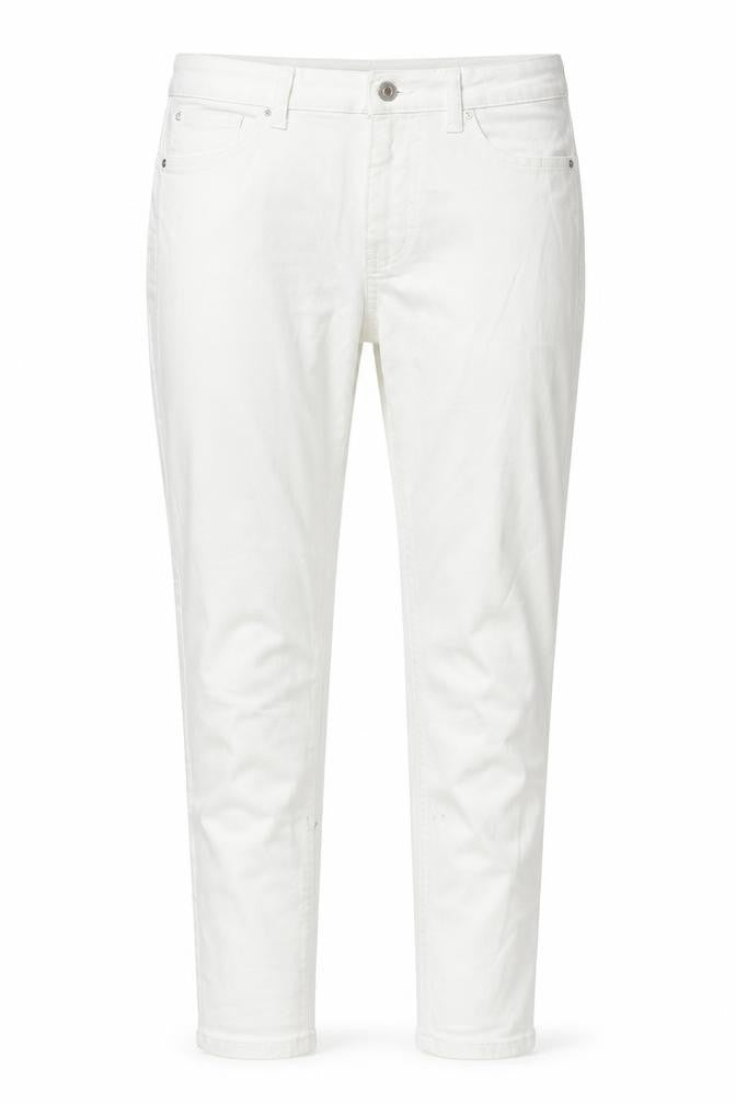 Front view of Denim & Co. women’s white cotton skinny jeans, size UK 14, 26-inch leg regular zip