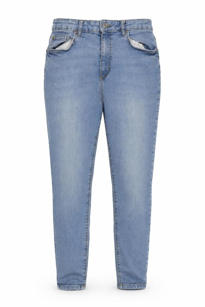 Front view of Denim & Co. women’s blue cotton blend tapered jeans, size UK 14, 24.5-inch leg regular zip