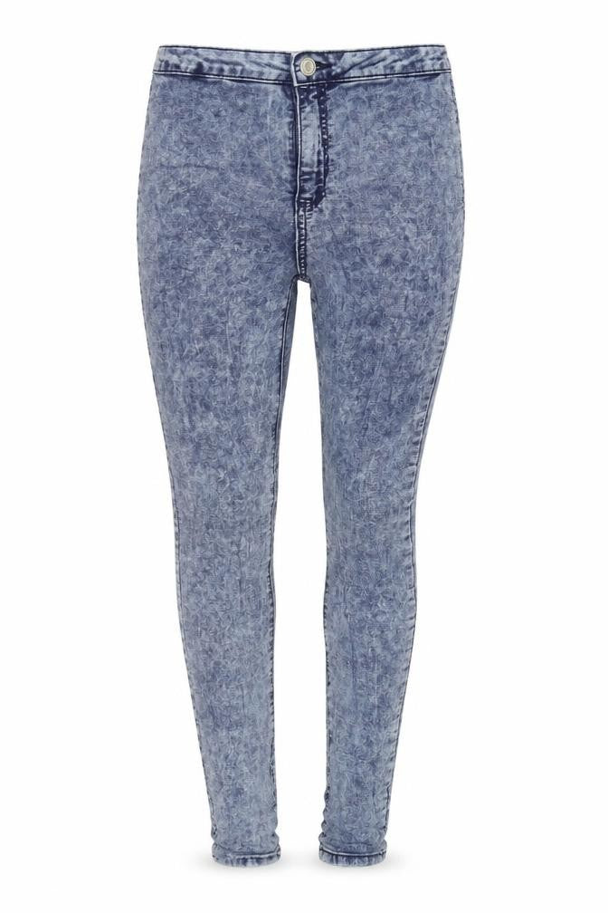 Front view of Denim & Co. women’s blue cotton blend skinny jeans, size UK 14, 28-inch leg regular zip