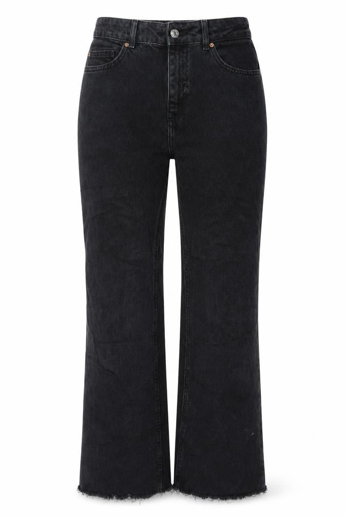Front view of Denim & Co. women’s black polyester blend bootcut jeans, size UK 30, in, 30-inch leg regular zip