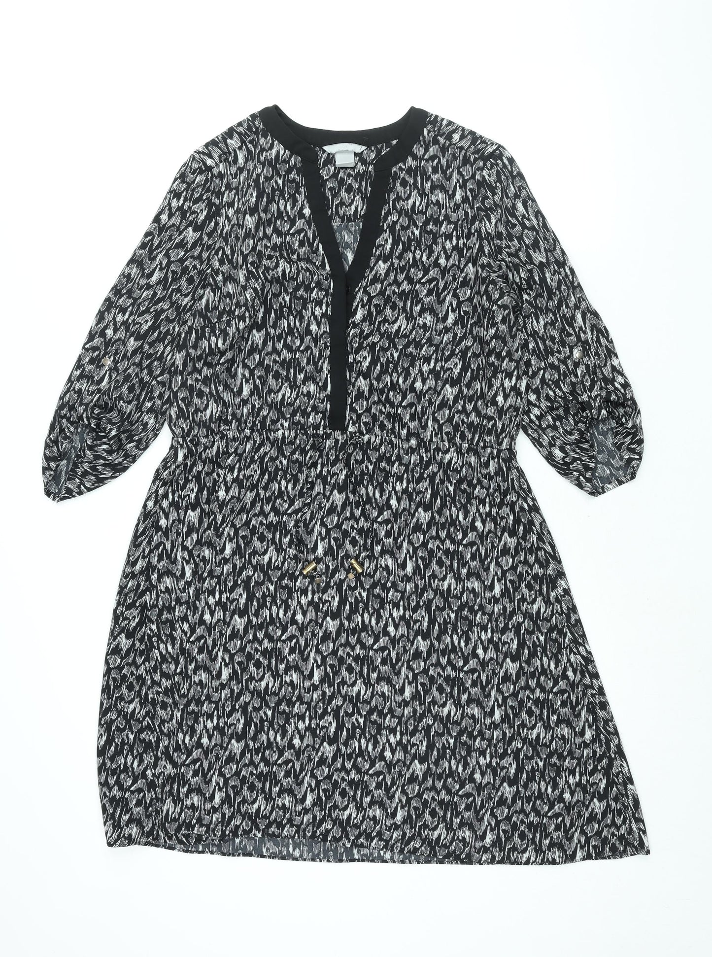 H&M Womens Black Geometric Polyester A-Line Size 12 V-Neck Button - Drawstring Waist
