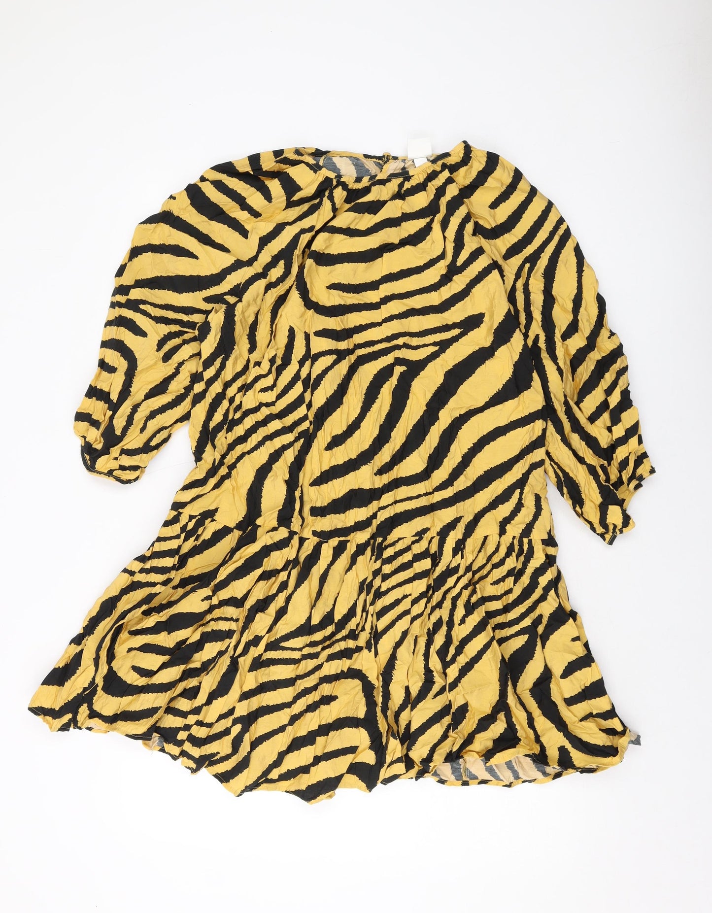 H&M Womens Beige Animal Print Viscose A-Line Size M Round Neck Button