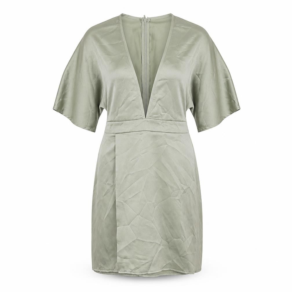Front view of Missguided women’s green polyester a-line, size UK 14, v-neck zip