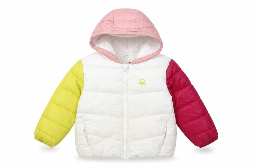 Front view of Benetton girls’ pink multicolour puffer jacket age 2-3