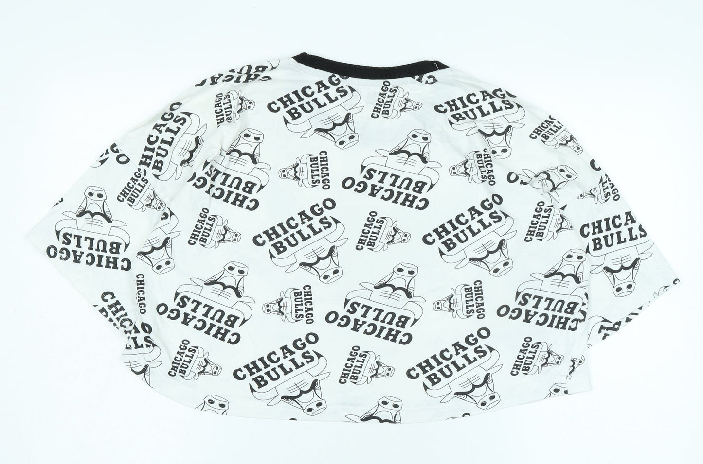 NBA Chicago Bulls Unisex White Cropped T-Shirt M