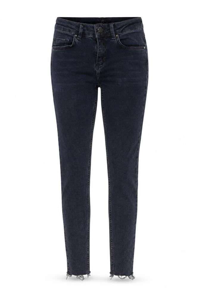Front view of ASOS Women's Skinny Blue Jeans, size 25