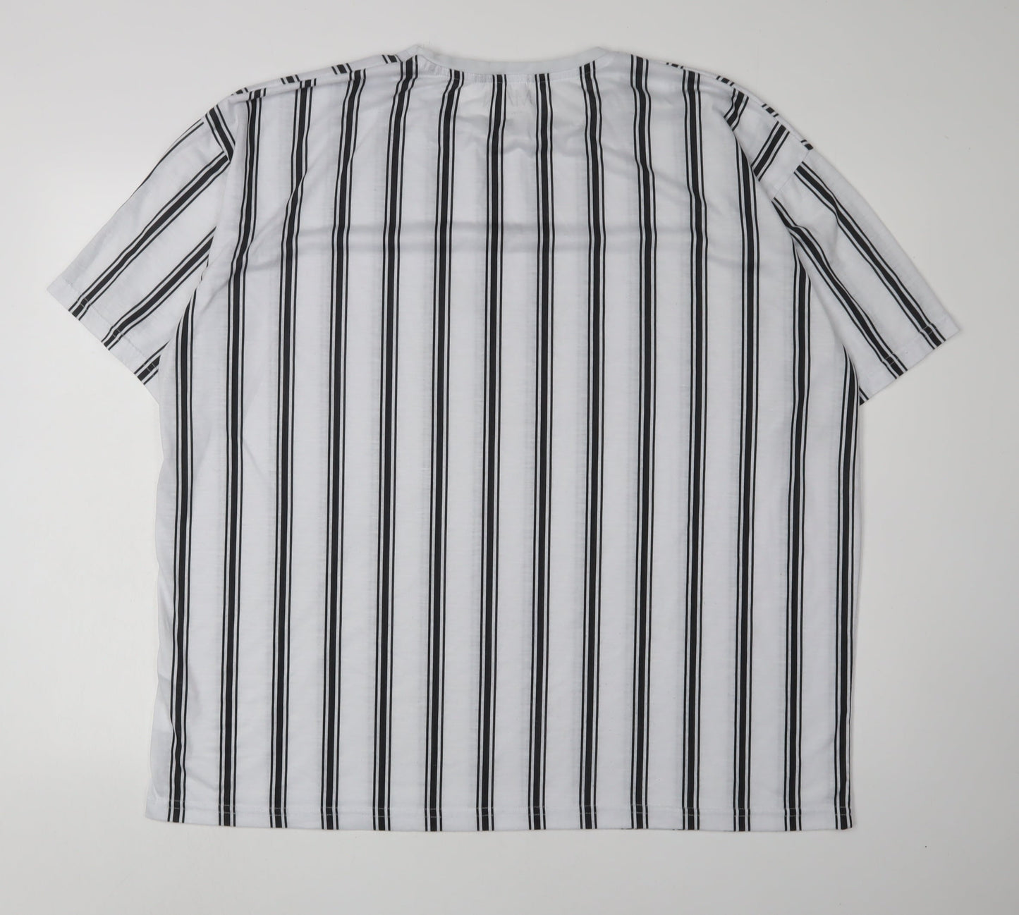 boohooMAN Men's White Striped XL T-Shirt