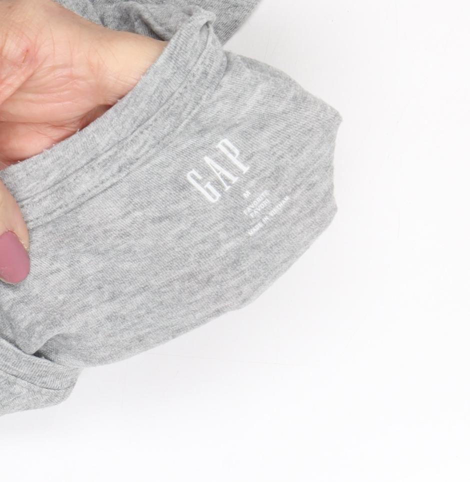 GAP Women's Grey V-Neck Basic T-Shirt Medium