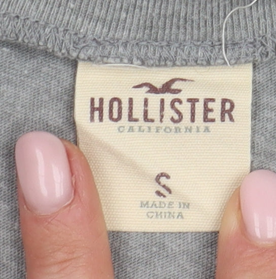 Hollister Men Grey Graphic Print T-Shirt, Small