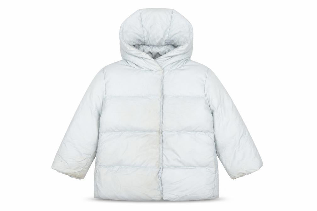 Front view of Zara girls’ white puffer jacket 4-5 years winter hooded