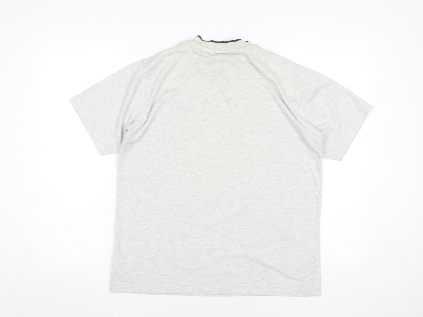 Umbro Boys Grey V-Neck T-Shirt Size 12 - Casual Basic Style