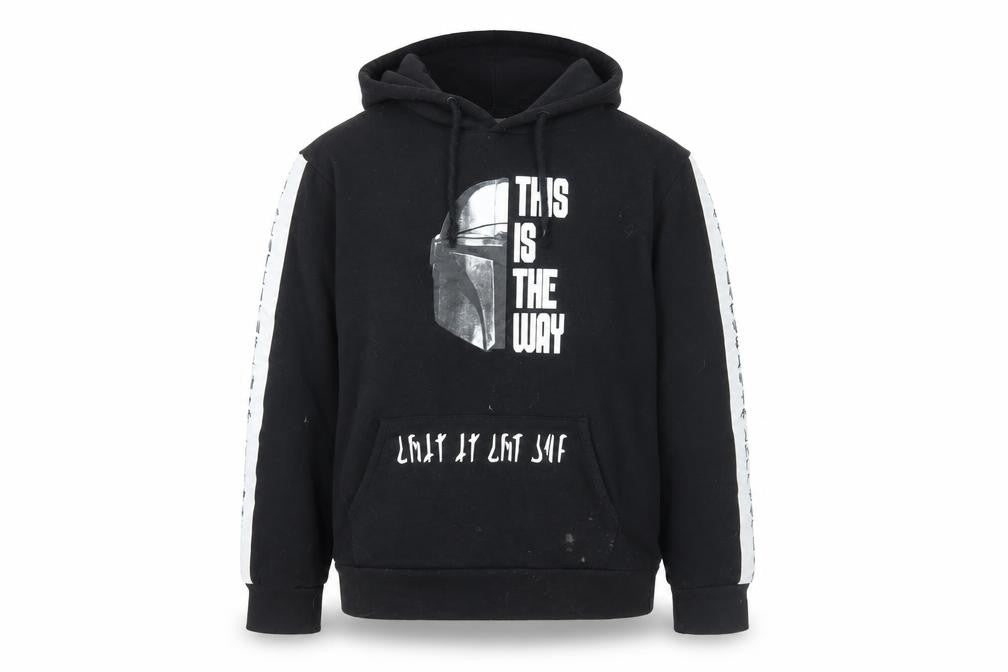 Front view of Star Wars boys’ black mandalorian pullover hoodie 13-14 years