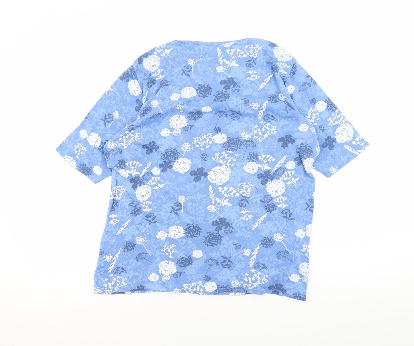 Isle Essentials Women's Blue Floral T-Shirt Size 14