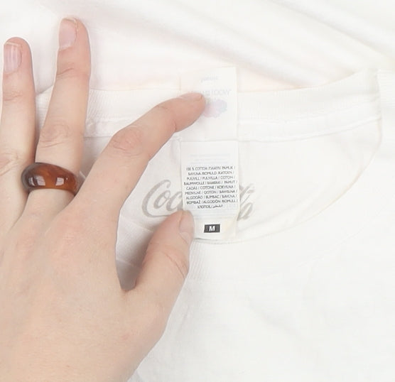 Coca-Cola Unisex White M Retro Graphic Tee