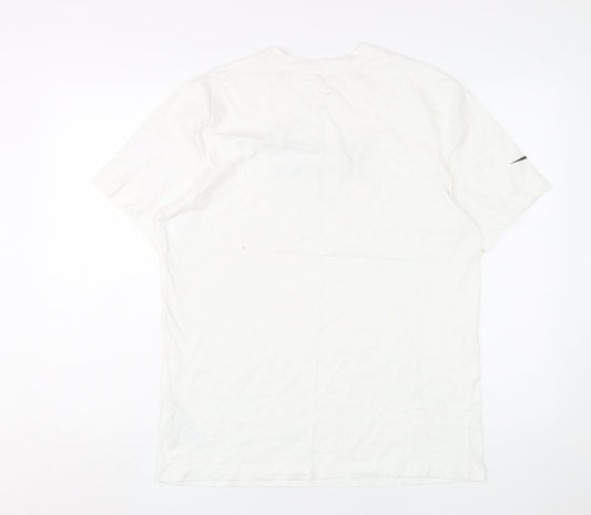 Nike Men's White Medium Sports T-Shirt with Logo