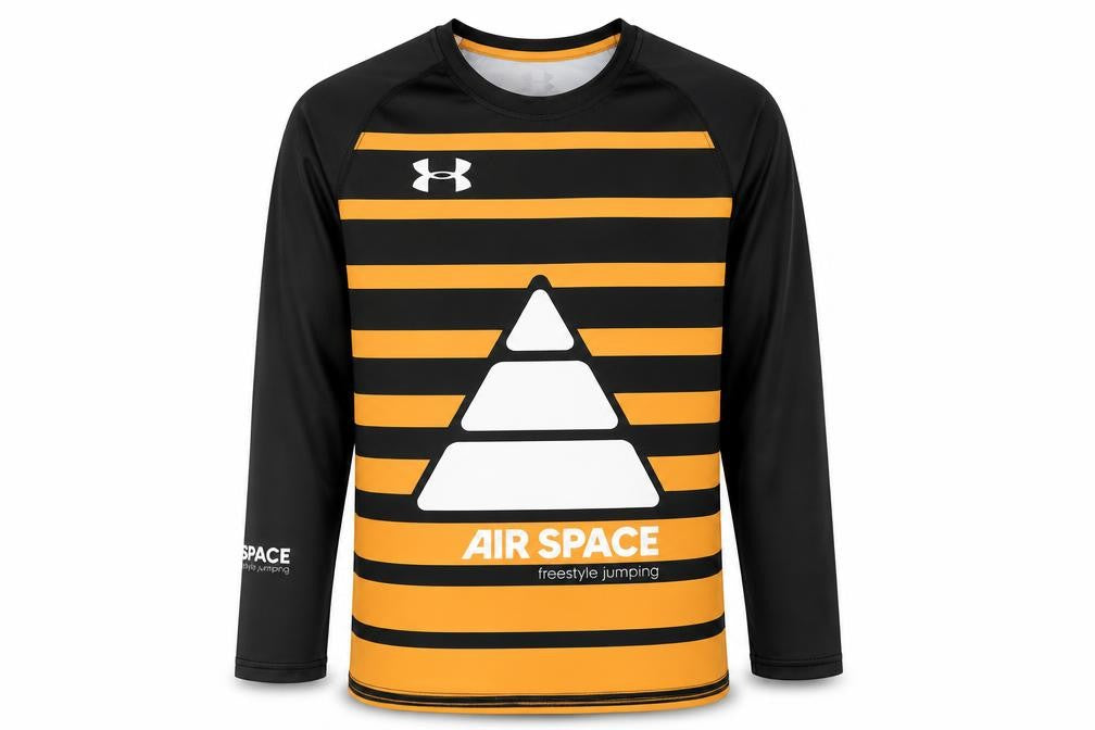 Front view of Under Armour boys’ black striped jersey t-shirt 10-11 years