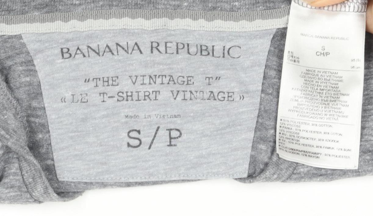 Banana Republic Men's Grey V-Neck T-Shirt, Size S