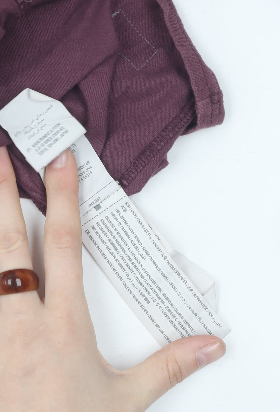 Hollister Men's Small Red Slim Fit T-Shirt Crew Neck