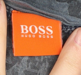 Hugo Boss Men's Blue Graphic Print T-Shirt (M)