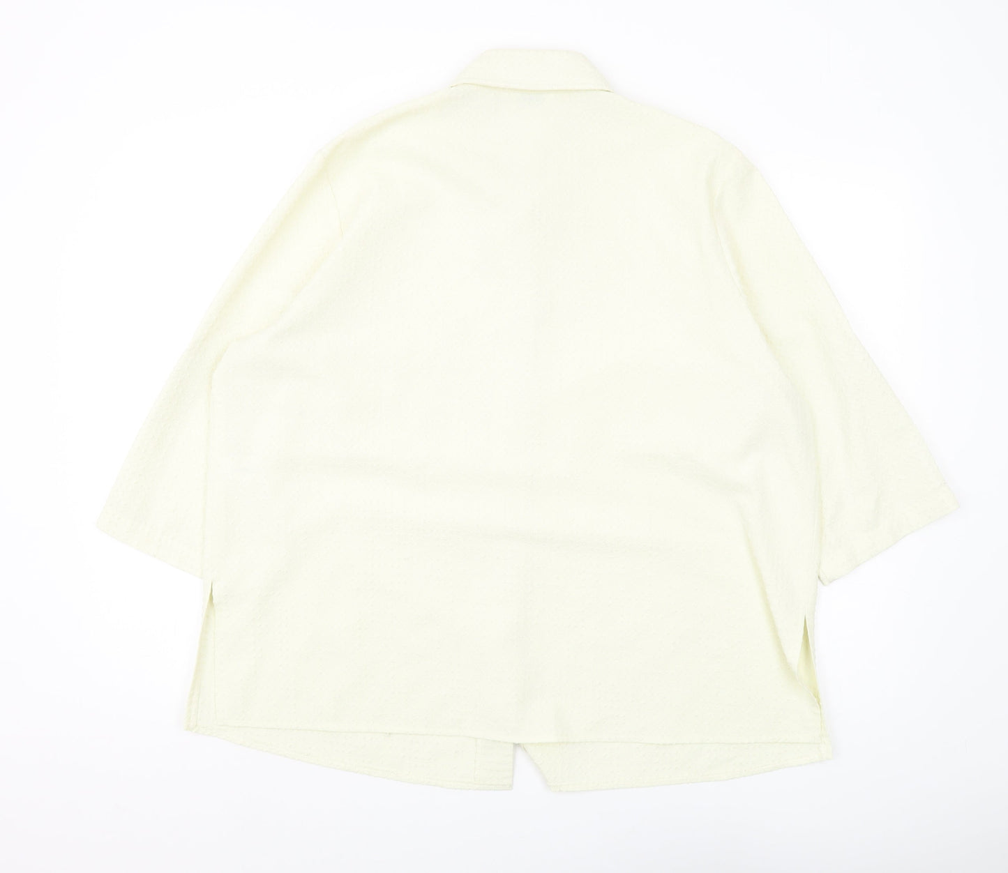 Classics Women’s Ivory Button-Up 3/4 Sleeve Shirt