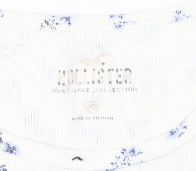 Hollister Women's Ivory Floral T-Shirt XS Casual