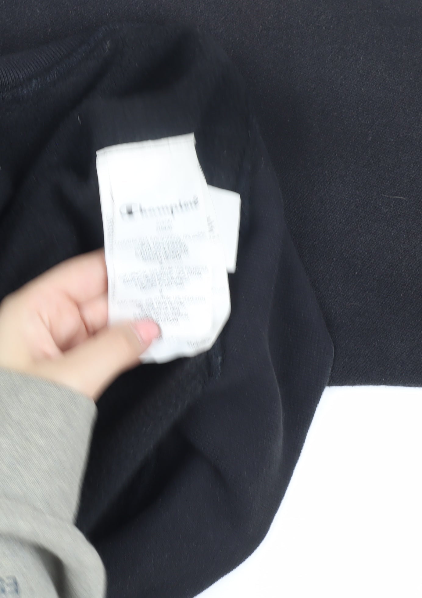 Champion Men's Black Pullover Sweatshirt Large