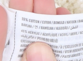 Hollister Women's Ivory Knit V-Neck Pullover Jumper XS