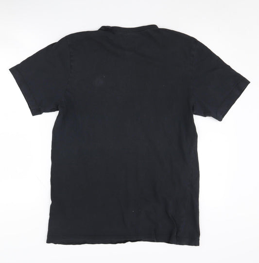 Nike Men's Black M Sports Graphic Tee Shirt