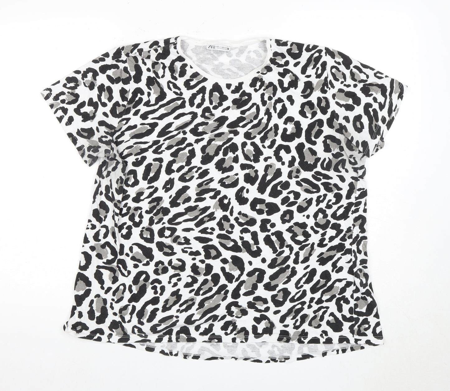 ZARA Women's Black Animal Print T-Shirt - Size 2XL