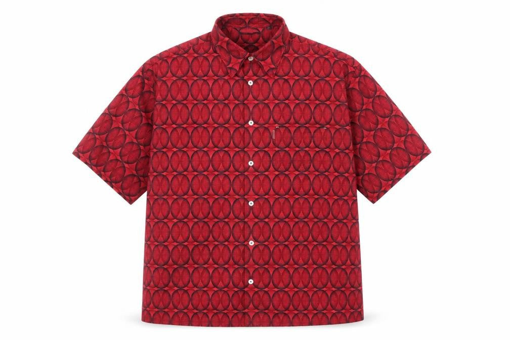 Quiksilver Men's Red Geometric Short Sleeve Shirt M
